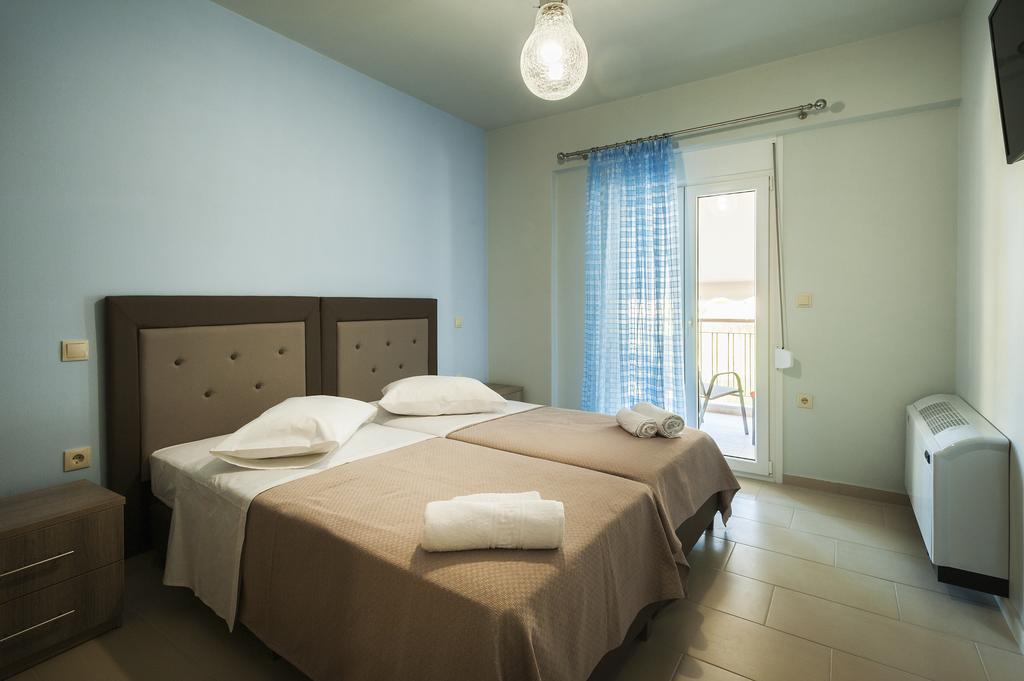 4 Seasons Villas Plataria Room photo
