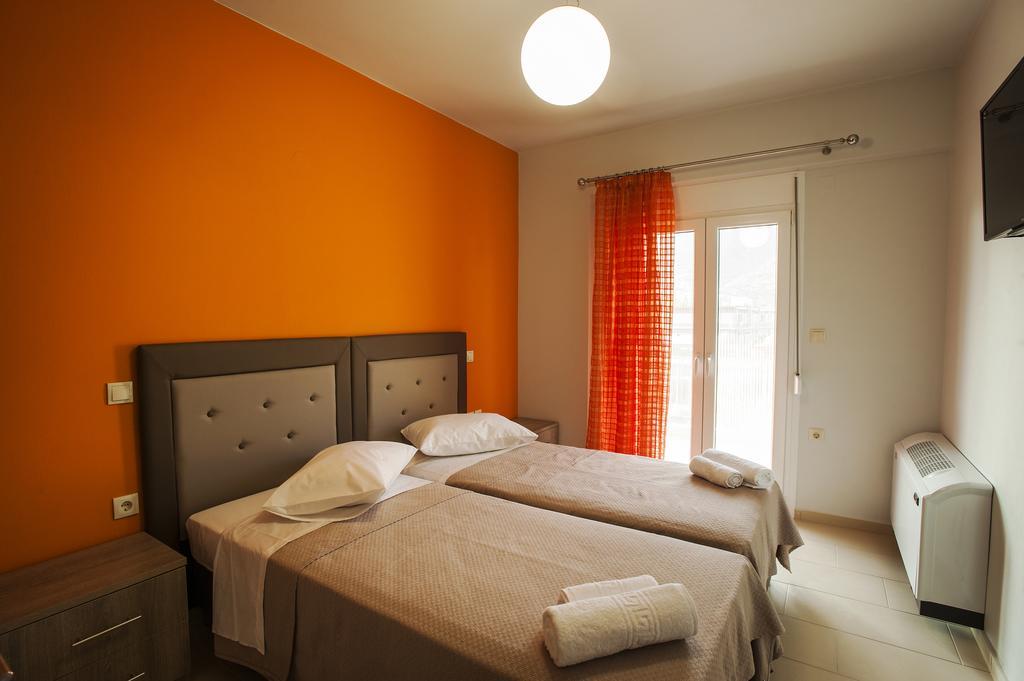 4 Seasons Villas Plataria Room photo