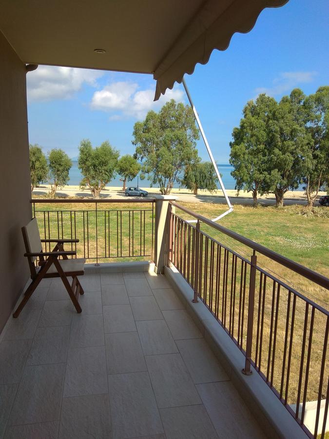 4 Seasons Villas Plataria Exterior photo